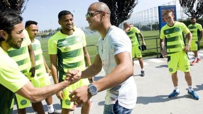 了他的速度 了他的速度